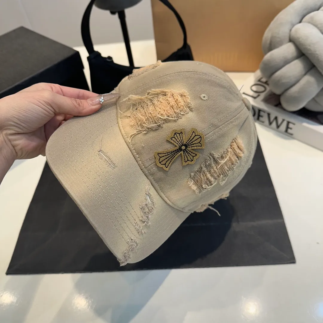 P56 Crow Heart Baseball Cap, holed retro peaked cap, head circumference 57.cm